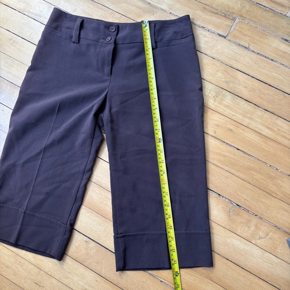 Women's Classic Tailored Chocolate Brown Capri Y2K Shorts - Picture 5 of 7